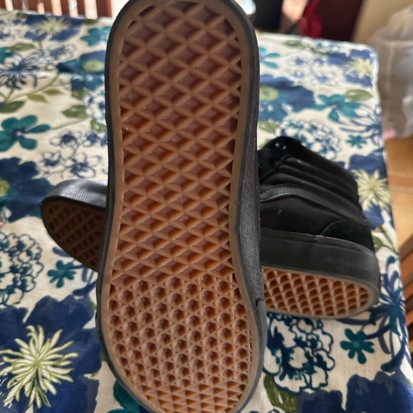 -NWT Vans Hightops 8.5 (Men size) - Picture 4 of 4